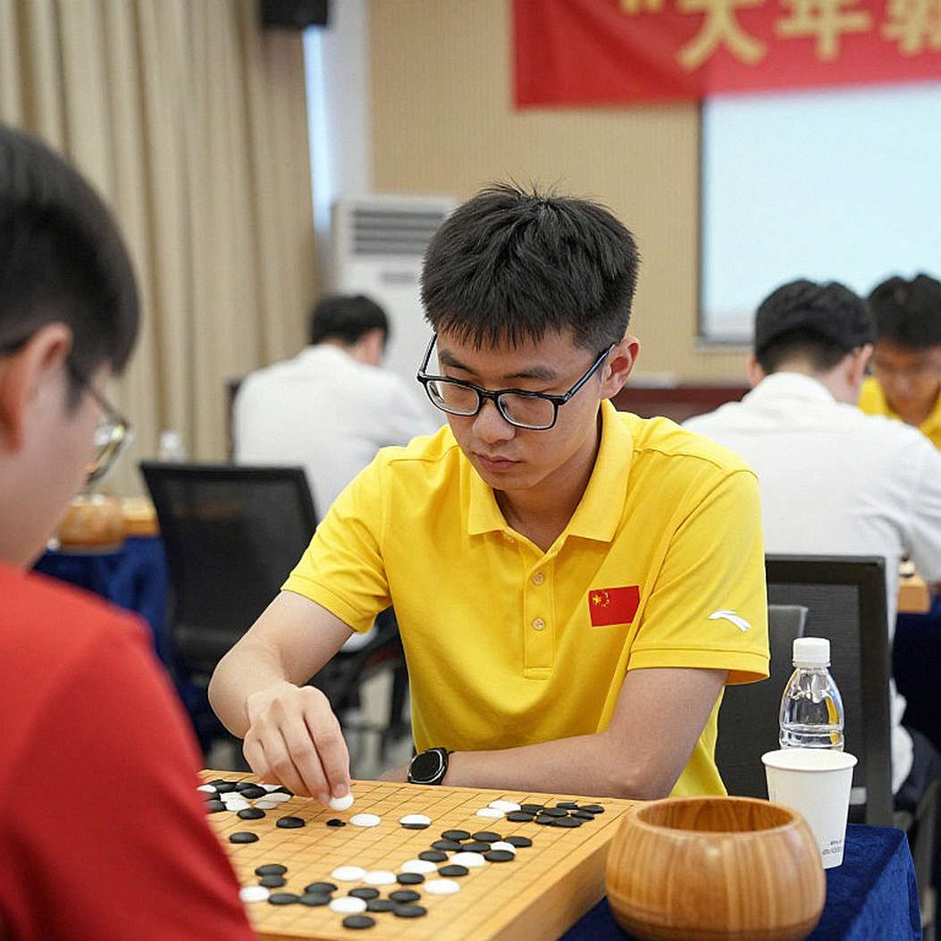 27 मिनिएचर, 10 ओपनिंग आर्टिकल और प्राग का लेजर: ChessBase Magazine #225 का डेटा ऑडिट